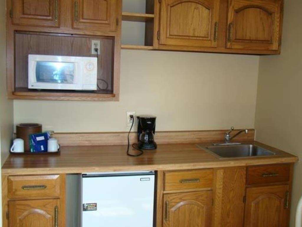 Senate Suites Extended Stay Hotel Topeka Zimmer foto